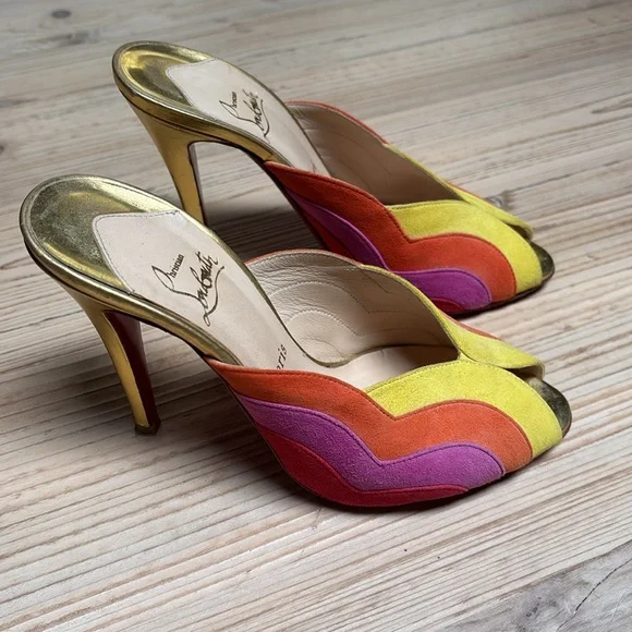 Christian Louboutin Volutinella 100 - Picture 2 of 11